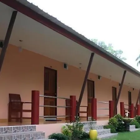 Baanrimnam Banpong